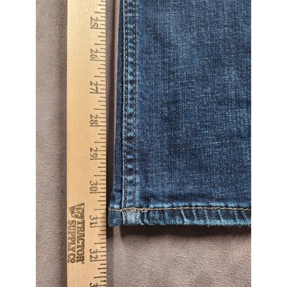 BKE Jeans Jake Womens Size 32x32 Straight Leg Denim Blue Distressed - Picture 14 of 15
